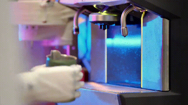 世界首款电驱机器人练「空翻」，单挑波士顿动力Atlas！还会煮咖啡拉花