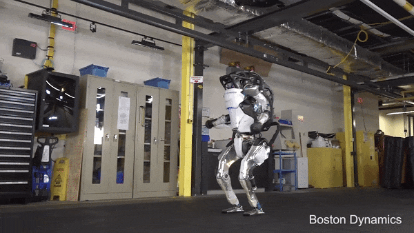 全球首次！国产纯电驱机器人打破波士顿动力空翻“专利”
