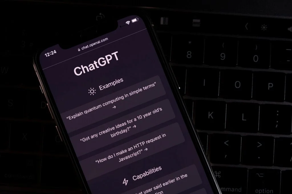ChatGPT大更新！能看能听也能说，多模态功能即将上线