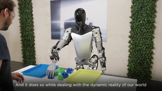 特斯拉「擎天柱」机器人视频爆了！端到端AI大脑加持，挑战高难度瑜伽